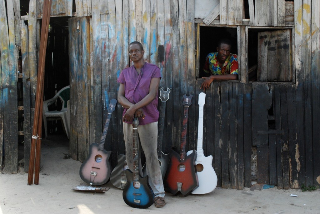 Socklo - genuis guitar maker of Kinshasa