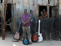 Socklo - genuis guitar maker of Kinshasa