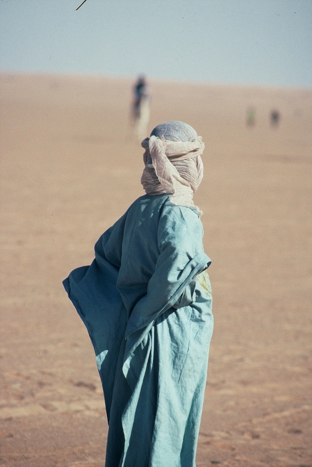 Touareg boy watching Camel Race, Tin Essako, Jan 2001